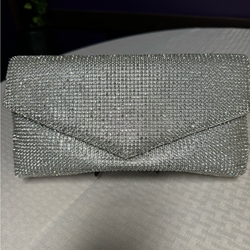 La Regale sparkles clutch